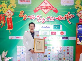Đón nhận Danh hiệu  : 